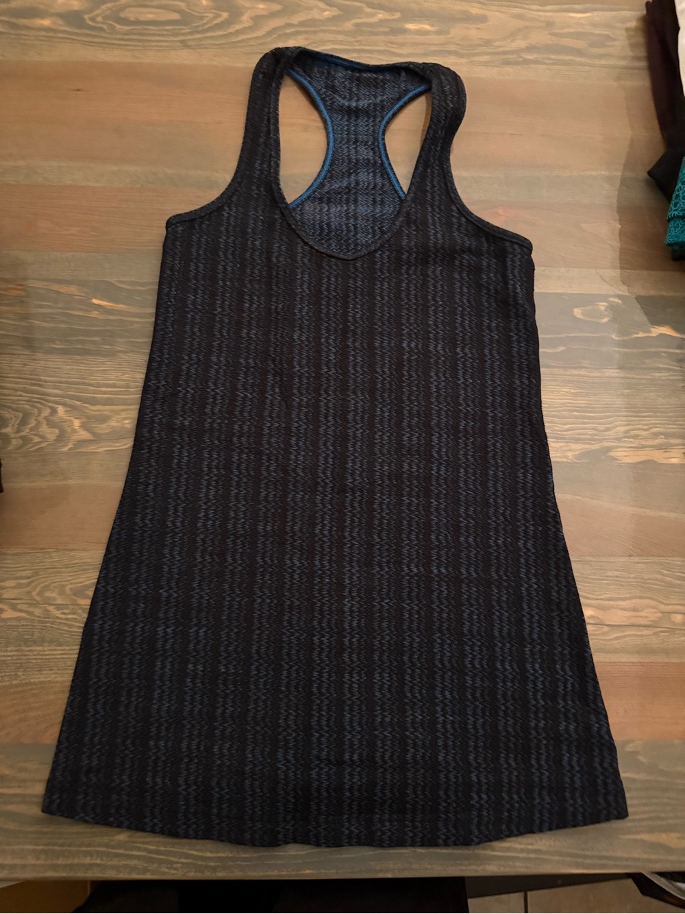 Lululemon cool Racerback Ziggy top Black and blue